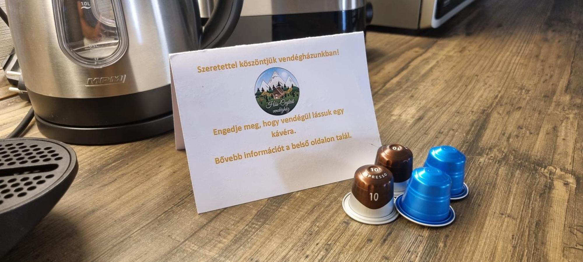 Hos-Cegledi Vendeghaz Miskolc -Oenallo Otthon, Mely Csak Az Oenoeke Exteriér fotografie